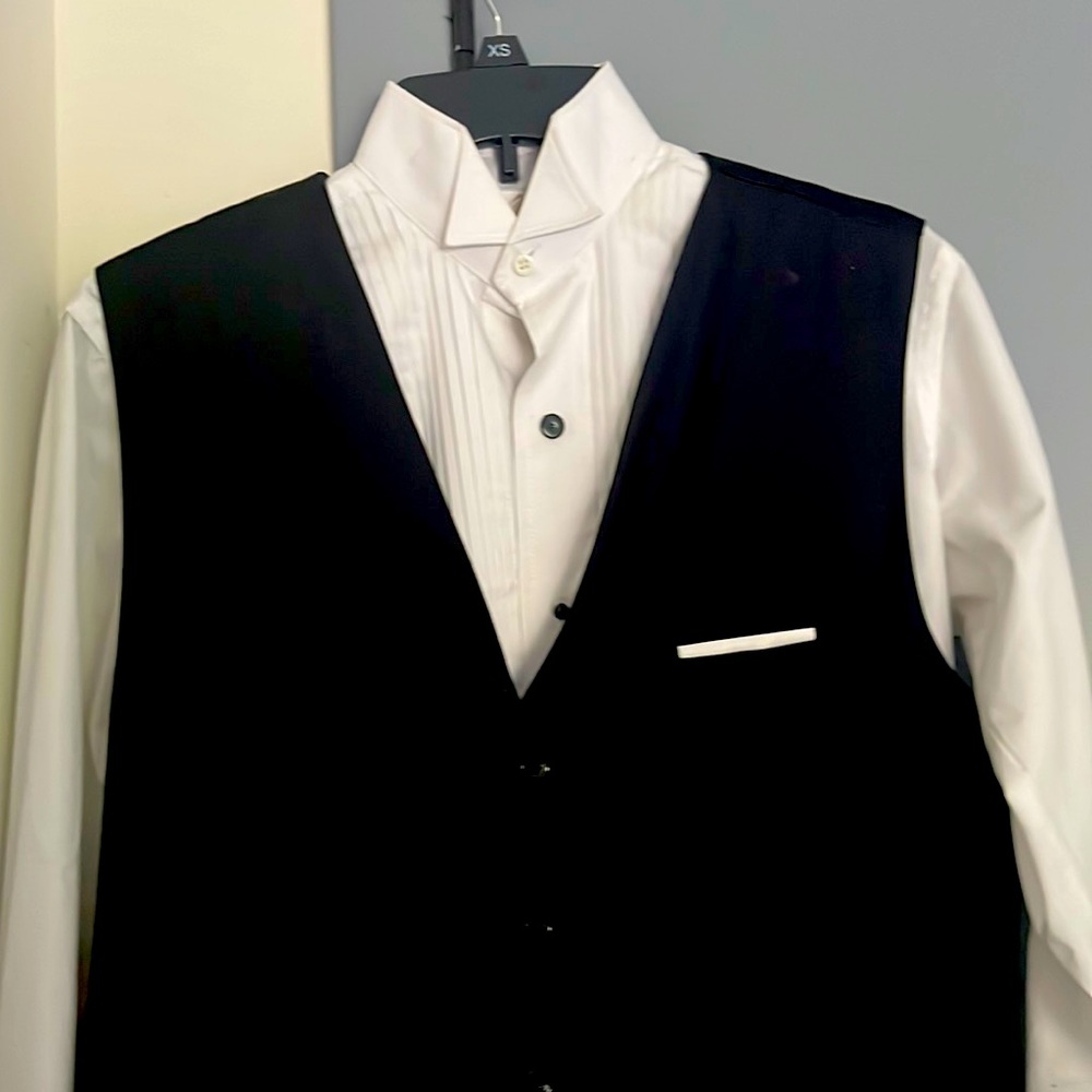 Men’s tuxedo shirt with vest